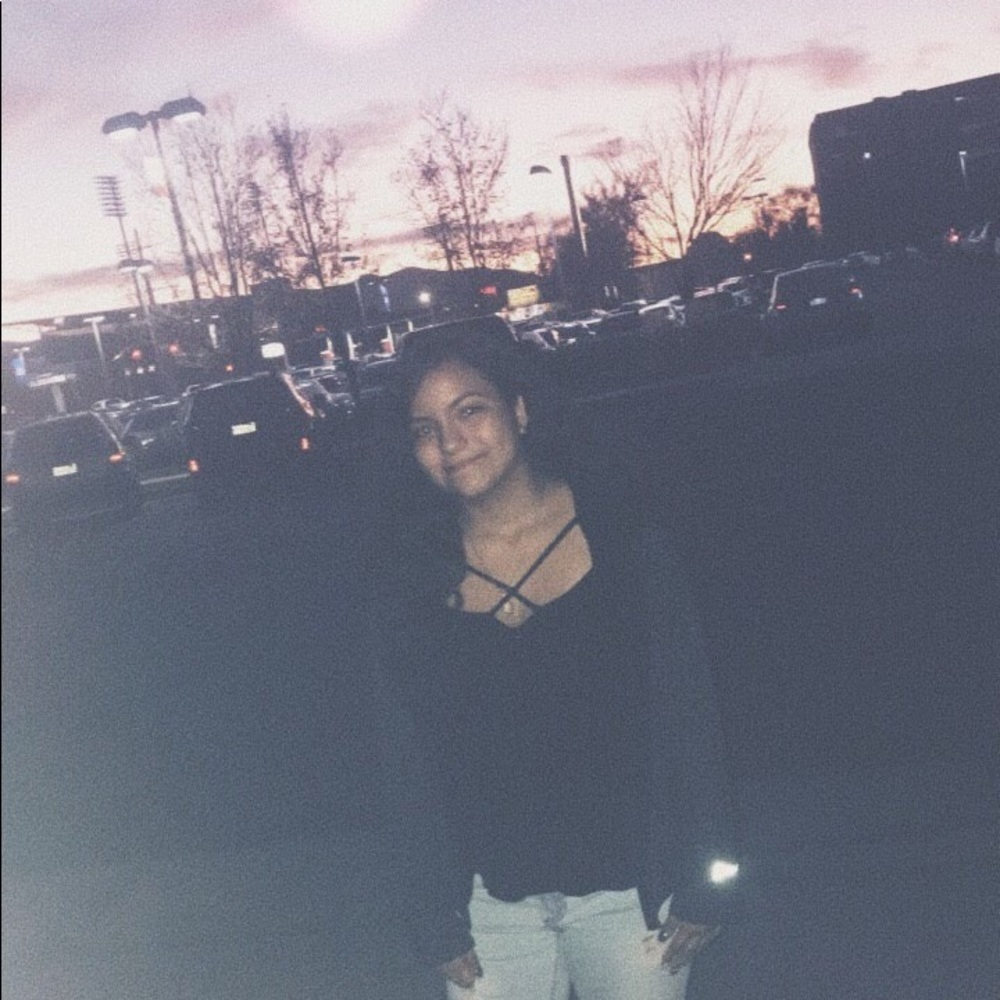 Meet your Posher, Maria